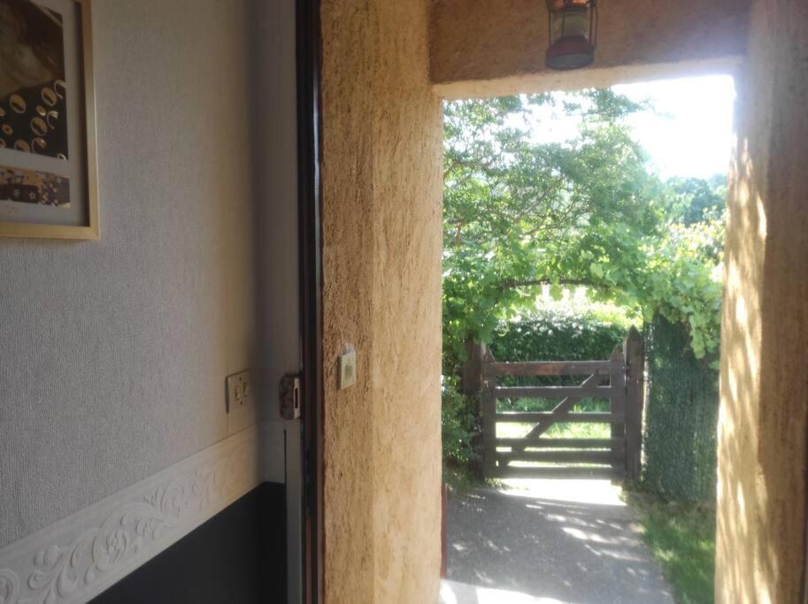 Maison Au Pied De La Montagne Aspet Экстерьер фото